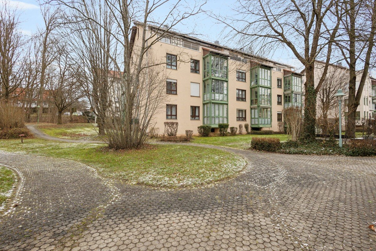 Wohnung zum Kauf 313.000 € 3 Zimmer 81,7 m²<br/>Wohnfläche 2.<br/>Geschoss 01.04.2025<br/>Verfügbarkeit Mering Mering 86415