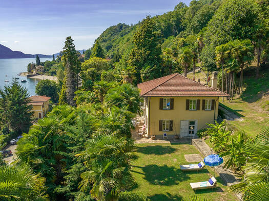 Villa zum Kauf 1.300.000 € 5 Zimmer 250 m² 10.000 m² Grundstück Seeblick Oggebbio 28824