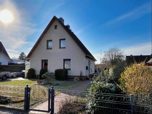 Einfamilienhaus zum Kauf 330.000 € 4,5 Zimmer 84 m² 1.064 m² Grundstück Hanstedt 21271