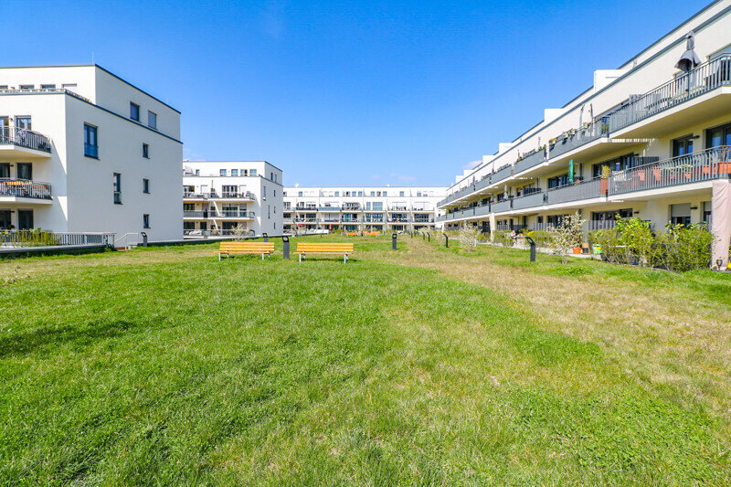 Wohnung zur Miete 1.297,47 € 3 Zimmer 106,2 m²<br/>Wohnfläche 01.10.2024<br/>Verfügbarkeit Karlsbader Platz 14 Camp Lindsey Wiesbaden, Rheingauviertel 65197