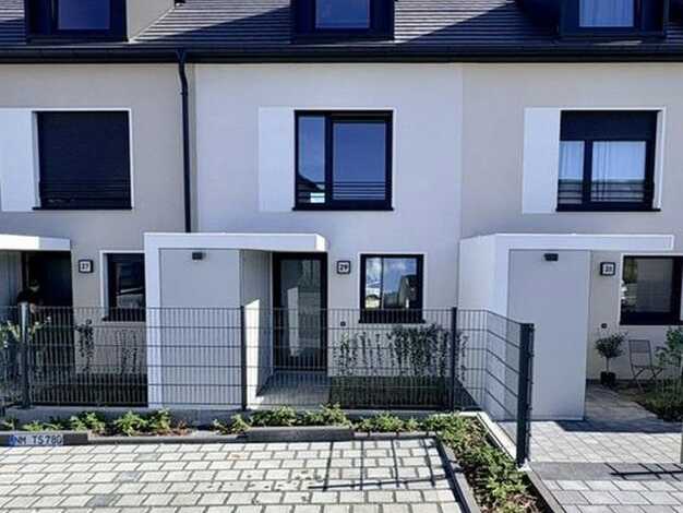 Reihenmittelhaus zur Miete - Erstbezug 1.999 € 5 Zimmer 145 m² 115 m² Grundstück Lilienstraße Stein Stein 90547