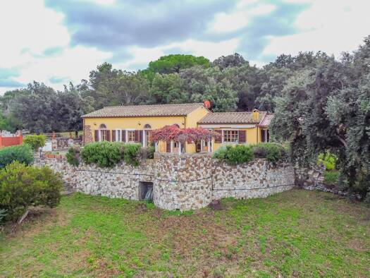 Villa zum Kauf 690.000 € 6 Zimmer 130 m² 2.740 m² Grundstück Panoramablick Capoliveri 57031