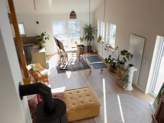 Penthouse zur Miete 1.100 € 2 Zimmer 132 m² Geschoss 1/2 frei ab 01.04.2026 Wechterswinkel Bastheim 97654