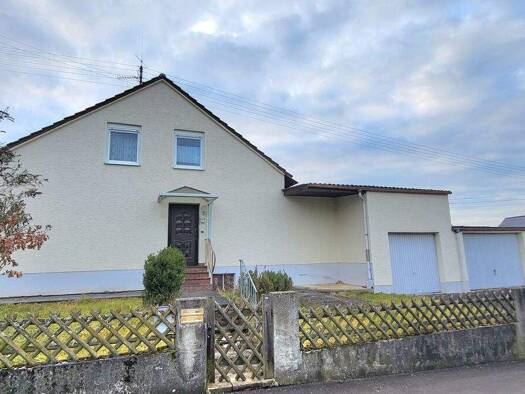 Einfamilienhaus zum Kauf 295.000 € 6 Zimmer 143 m² 1.004 m² Grundstück Beuren Pfaffenhofen 89284