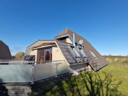 Ferienhaus zum Kauf als Kapitalanlage geeignet 218.500 € 4 Zimmer 88 m² 593 m² Grundstück Burhave Butjadingen 26969