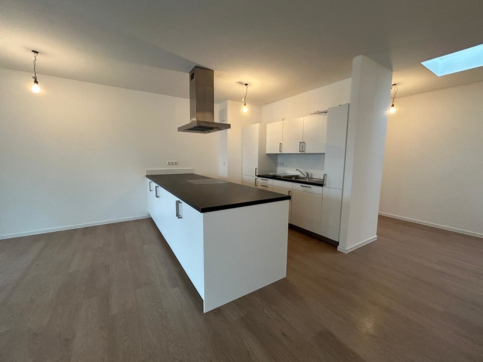 Penthouse zur Miete 1.390 € 4,5 Zimmer 139 m²<br/>Wohnfläche Südbahnhof / John-F.-Kennedy-Siedlung Heilbronn 74074