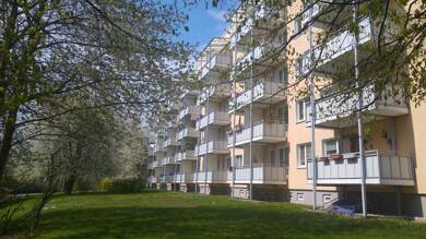 Wohnung zur Miete 350 € 3 Zimmer 50,5 m² 2. Geschoss Heldrunger Straße 31 Nordstadt Weimar 99427