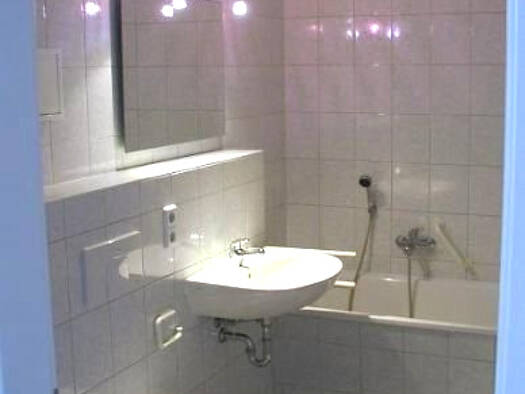 Wohnung zur Miete 290 € 2 Zimmer 61 m² 2. Geschoss frei ab sofort Julius-Fucik-Straße 28 Stadtmitte Plauen 08523