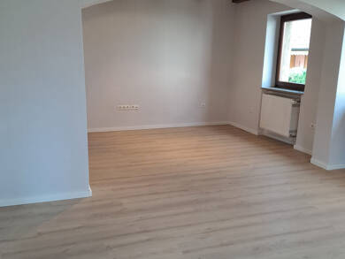 Wohnung zur Miete 1.250 € 5,5 Zimmer 155 m² 2 Geschosse frei ab 01.08.2025 Theilheim 97288