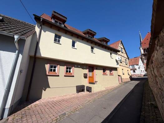 Einfamilienhaus zum Kauf 280.000 € 4 Zimmer 101 m² 52 m² Grundstück Göcklingen 76831