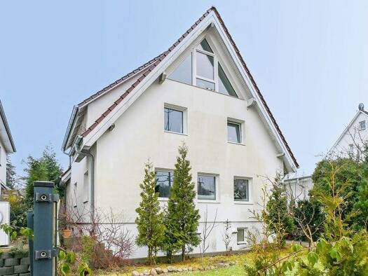 Wohnung zur Miete 2.700 € 6,5 Zimmer 181 m² Marienthal Hamburg 22043