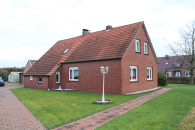 Einfamilienhaus zum Kauf 220.000 € 6 Zimmer 130 m² 3.049 m² Grundstück Blomberg 26487