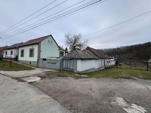 Freifläche zum Kauf 225.000 € 550 m² Lagerfläche Sántos