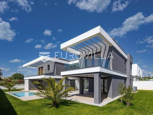 Haus zum Kauf 1.500.000 € 4 Zimmer 417 m² Pomer Premantura