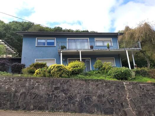 Einfamilienhaus zum Kauf 379.000 € 8 Zimmer 238 m² 3.055 m² Grundstück frei ab sofort In Droschelt 2 Saarhölzbach Mettlach 66693