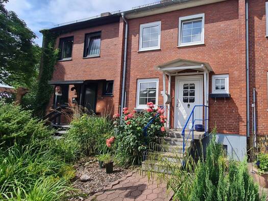 Reihenhaus zum Kauf 209.000 € 1 Zimmer 130 m² 200 m² Grundstück frei ab sofort Langen Geestland 27607