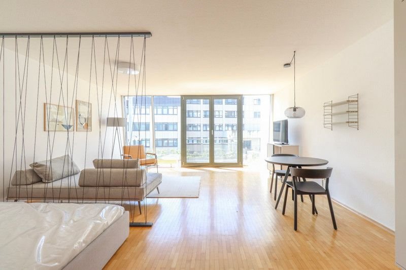 Wohnung zur Miete 977 € 1 Zimmer 43,6 m²<br/>Wohnfläche 01.12.2024<br/>Verfügbarkeit Mönchstraße 23 Am Pragfriedhof Stuttgart-Feuerbach 70191