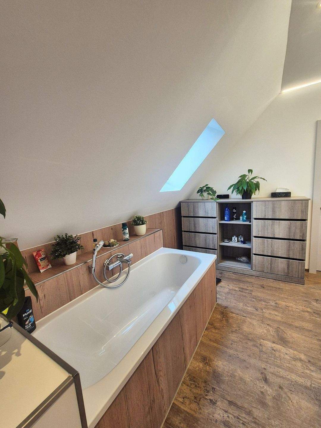 Immobilie in Zettlitz - bezugsfertige, großzügige Doppelhaushälfte mit Garage, Einbauküche, Solarthermie, Pelletheizung, Terrasse und Whirlpool - auf Wunsch möbliert - Bild 4