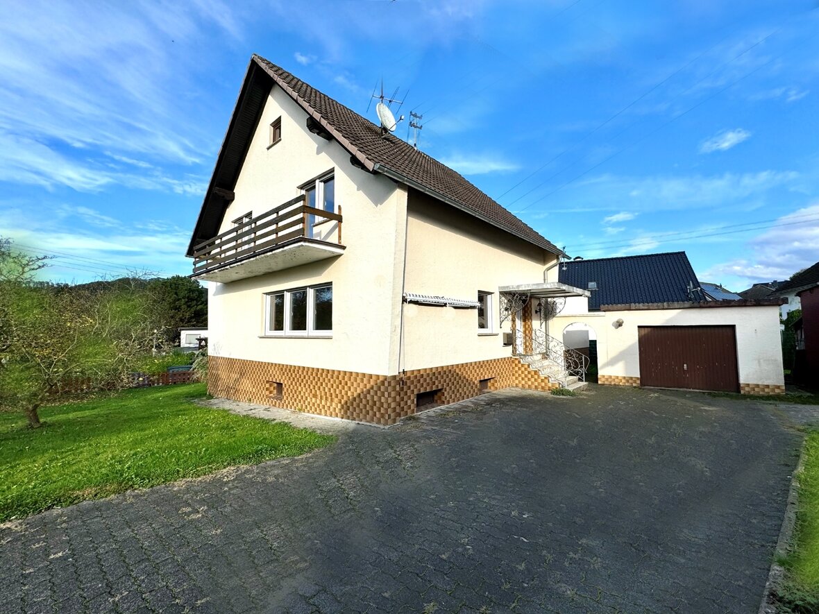 Einfamilienhaus zum Kauf 397.000 € 5 Zimmer 150 m²<br/>Wohnfläche 571 m²<br/>Grundstück Hennef Hennef 53773