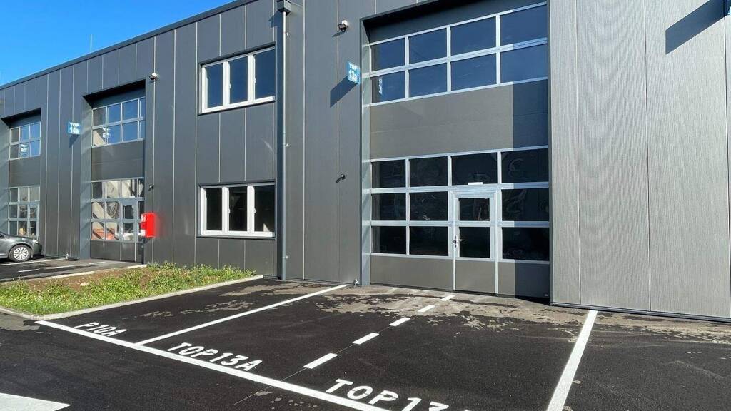 Lagerhalle zur Miete 1.120 € 100,6 m² Lagerfläche Regau 4844