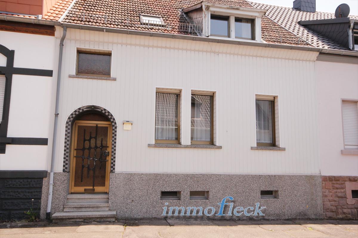 Einfamilienhaus zum Kauf 129.000 € 5 Zimmer 121,5 m²<br/>Wohnfläche 1.626 m²<br/>Grundstück ab sofort<br/>Verfügbarkeit Schiffweiler Schiffweiler 66578