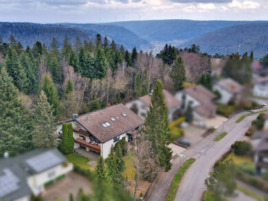 Wohnung zum Kauf 269.000 € 3 Zimmer 131,8 m² 1. Geschoss Bad Wildbad Bad Wildbad 75323