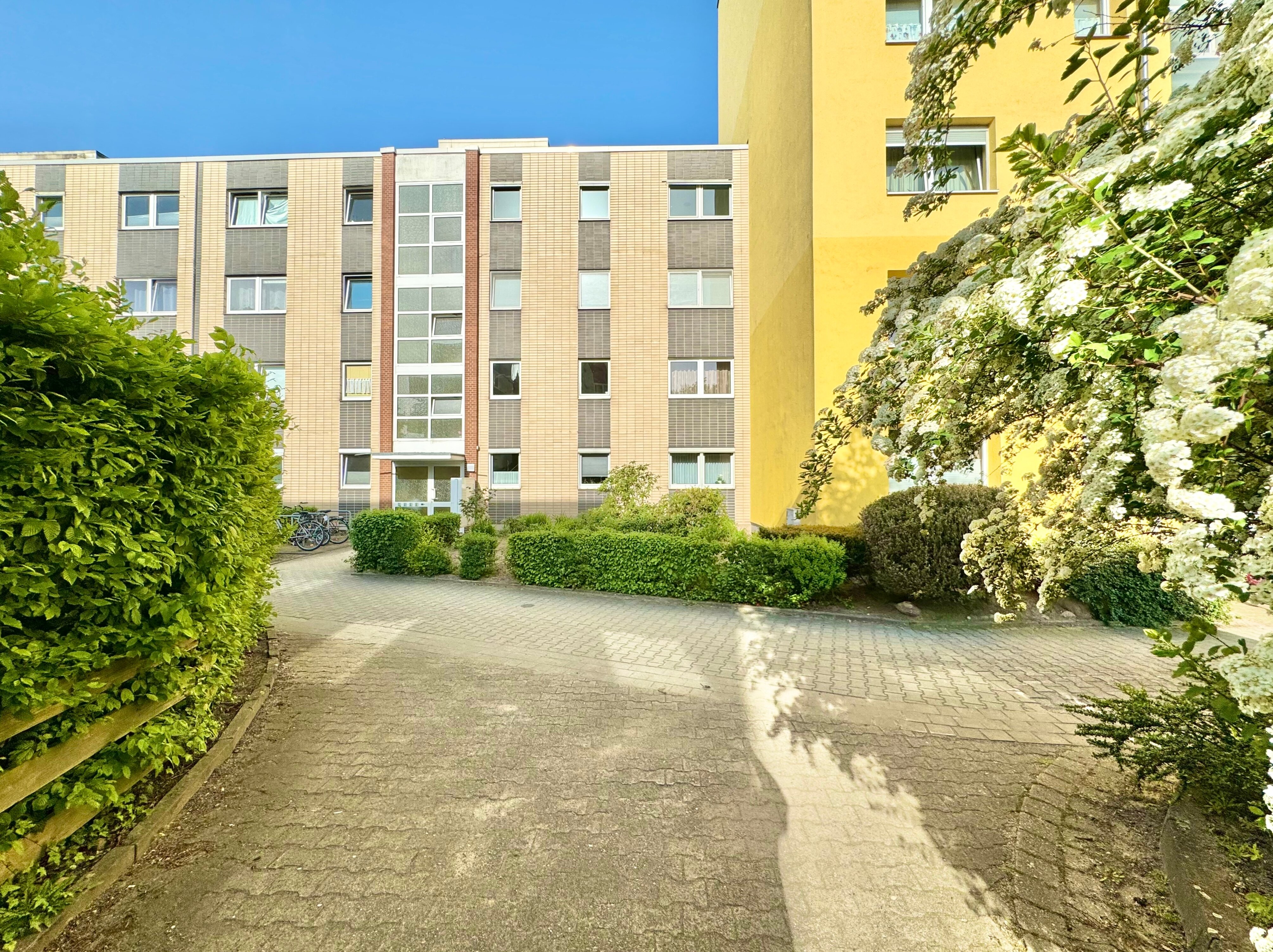 Wohnung zum Kauf 88.000 € 3 Zimmer 69,5 m²<br/>Wohnfläche 3.<br/>Geschoss ab sofort<br/>Verfügbarkeit Immensen Burgdorf 31303