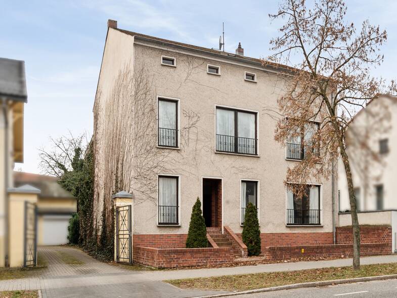 Einfamilienhaus zum Kauf 350.000 € 8 Zimmer 346 m² 533 m² Grundstück Nauen Nauen 14641