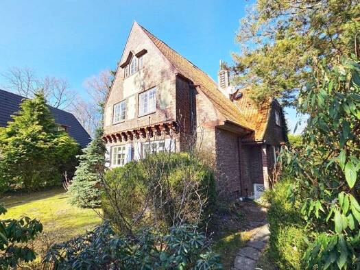 Einfamilienhaus zum Kauf 1.200.000 € 8 Zimmer 275 m² 1.600 m² Grundstück Wellingsbüttel Hamburg 22391