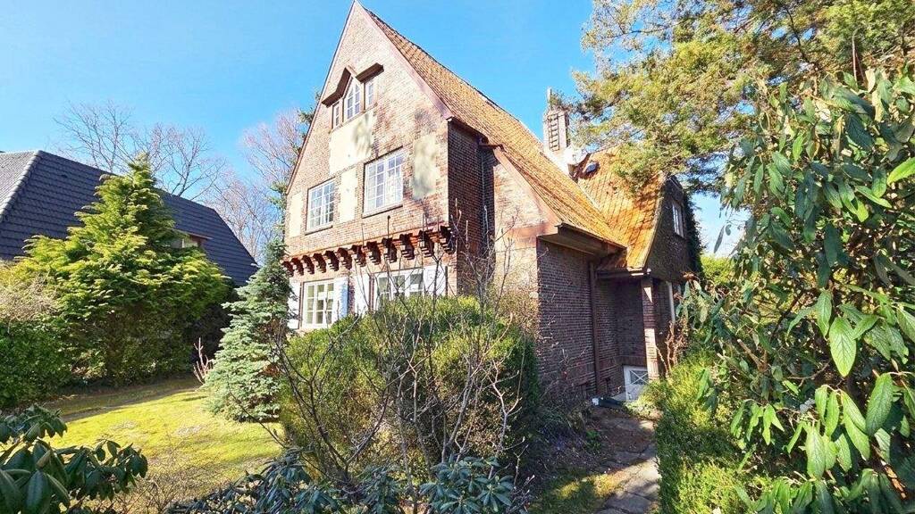 Einfamilienhaus zum Kauf 1.200.000 € 8 Zimmer 275 m² 1.600 m² Grundstück Wellingsbüttel Hamburg 22391