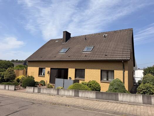 Einfamilienhaus zum Kauf 415.000 € 8 Zimmer 224 m² 578 m² Grundstück Neuhäusel 56335