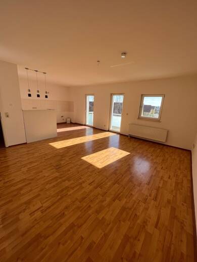 Wohnung zur Miete 497 € 3 Zimmer 75,3 m² Dachgeschoss, 3. Geschoss frei ab sofort Oebisfelder Str. 28 Rothensee Magdeburg 39126