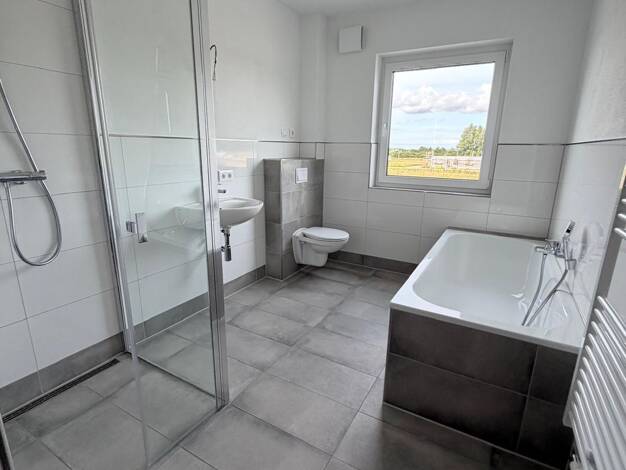 Wohnung zur Miete - Erstbezug 1.456 € 5 Zimmer 104 m² Geschoss 2/2 frei ab 01.02.2028 Zingst Zingst 18374