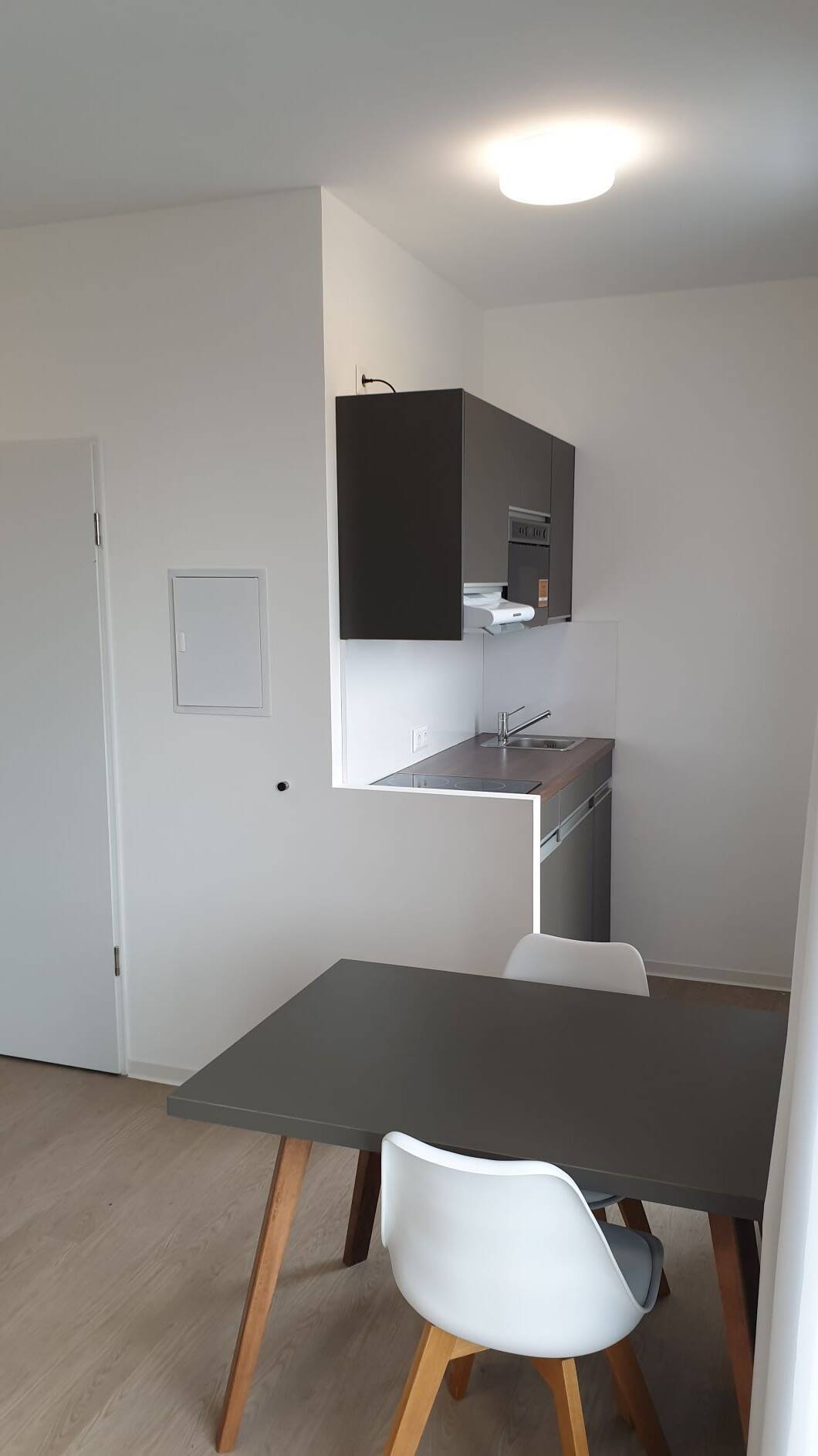 Terrassenwohnung zur Miete 725 € 1 Zimmer 23,4 m²<br/>Wohnfläche 6.<br/>Geschoss 01.04.2025<br/>Verfügbarkeit Merziger Straße 19 a/b Derendorf Düsseldorf 40476