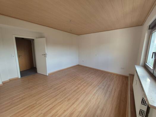 Wohnung zur Miete 700 € 3,5 Zimmer 73 m² Geschoss 2/2 frei ab 15.09.2026 Großhaslach Petersaurach 91580