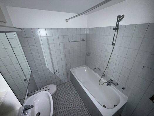 Wohnung zur Miete 526 € 2 Zimmer 63,3 m² EG Mönchengladbacher Str. 6 Laagberg Wolfsburg 38440