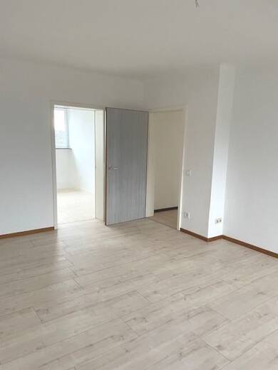 Wohnung zur Miete 550 € 3 Zimmer 80 m² Dachgeschoss frei ab sofort Fraulauterner Straße Hülzweiler Schwalbach 66773