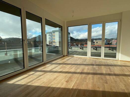 Penthouse zur Miete - Erstbezug 1.099 € 2 Zimmer 55 m² 6. Geschoss frei ab 01.05.2026 Hauptstraße 4-8 Singen 78224