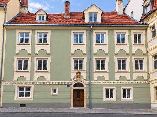 Stadthaus zum Kauf 1.100.000 € 15 Zimmer 327,8 m² 100 m² Grundstück Innenstadt Regensburg 93047