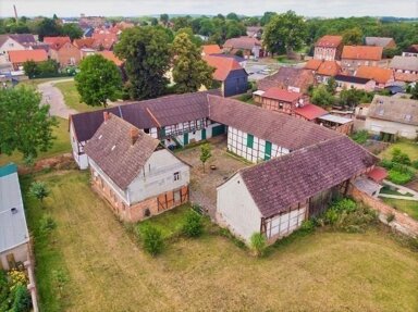 Bauernhaus zum Kauf provisionsfrei 179.000 € 8 Zimmer 150 m² 2.271 m² Grundstück frei ab sofort Hamersleben Am Großen Bruch 39393