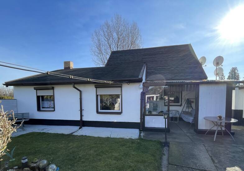 Einfamilienhaus zum Kauf 145.000 € 4 Zimmer 82 m² 1.016 m² Grundstück frei ab sofort Fürstenwalde Fürstenwalde/Spree 15517