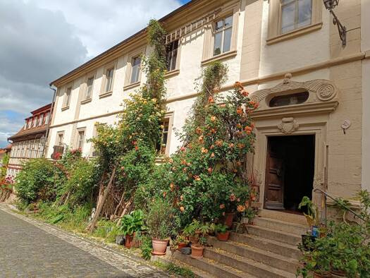 Mehrfamilienhaus zum Kauf als Kapitalanlage geeignet 280.000 € 460 m² 636 m² Grundstück Königsberg Königsberg in Bayern 97486