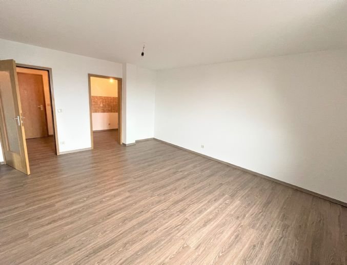 Wohnung zur Miete 500 € 2 Zimmer 46 m²<br/>Wohnfläche 4.<br/>Geschoss 01.01.2025<br/>Verfügbarkeit Neumarkt Neumarkt in der Oberpfalz 92318