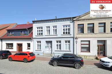 Reihenmittelhaus zum Kauf 185.000 € 9 Zimmer 175 m² 227 m² Grundstück Ribnitz Ribnitz-Damgarten 18311