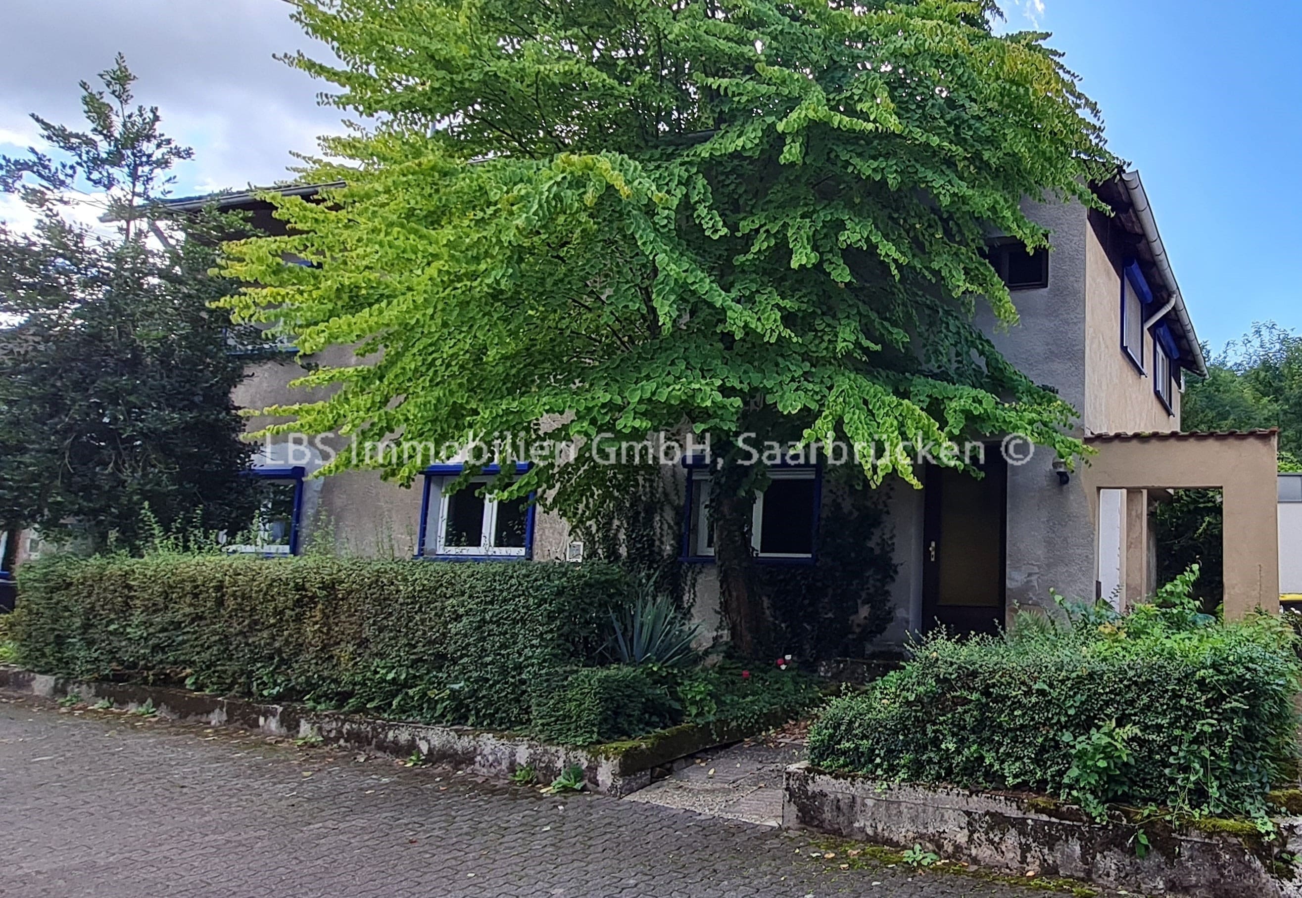 Einfamilienhaus zum Kauf 235.000 € 8 Zimmer 220 m²<br/>Wohnfläche 668 m²<br/>Grundstück 01.01.2025<br/>Verfügbarkeit Stadtmitte Völklingen 66333