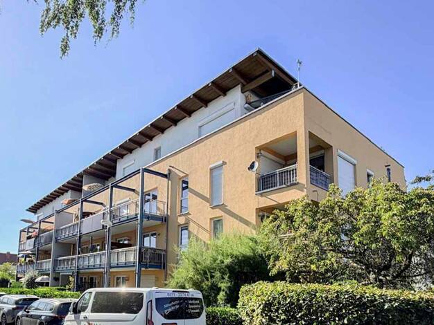 Wohnung zum Kauf 69.900 € 2 Zimmer 61,1 m² 2. Geschoss Ebersdorf Ebersdorf 09131