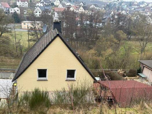 Einfamilienhaus zum Kauf 270.000 € 5 Zimmer 100 m² 596 m² Grundstück Nauborn Wetzlar 35580