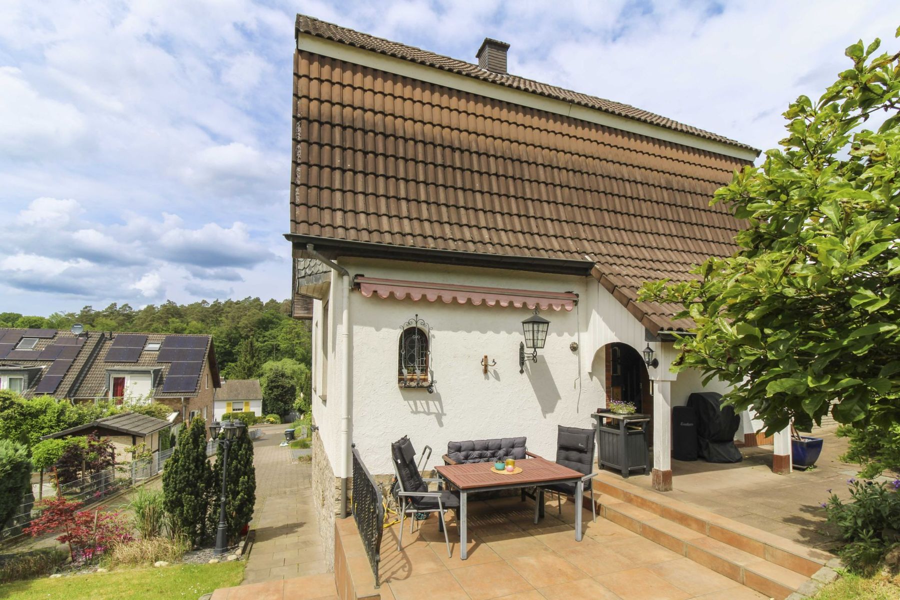 Einfamilienhaus zum Kauf 699.000 € 5 Zimmer 174,1 m²<br/>Wohnfläche 1.060,1 m²<br/>Grundstück Bensberg Bergisch Gladbach 51429