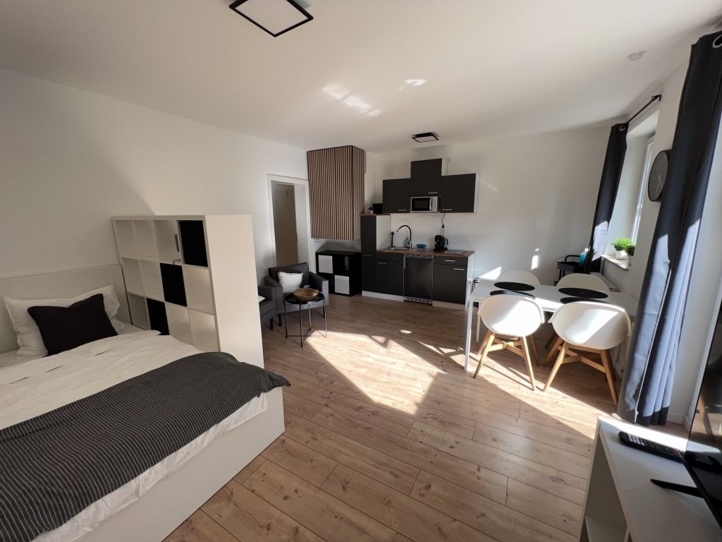 Wohnung zur Miete Wohnen auf Zeit 1.200 € 1 Zimmer 35 m²<br/>Wohnfläche 01.12.2024<br/>Verfügbarkeit Vaalser Straße Vaalserquartier Aachen 52074