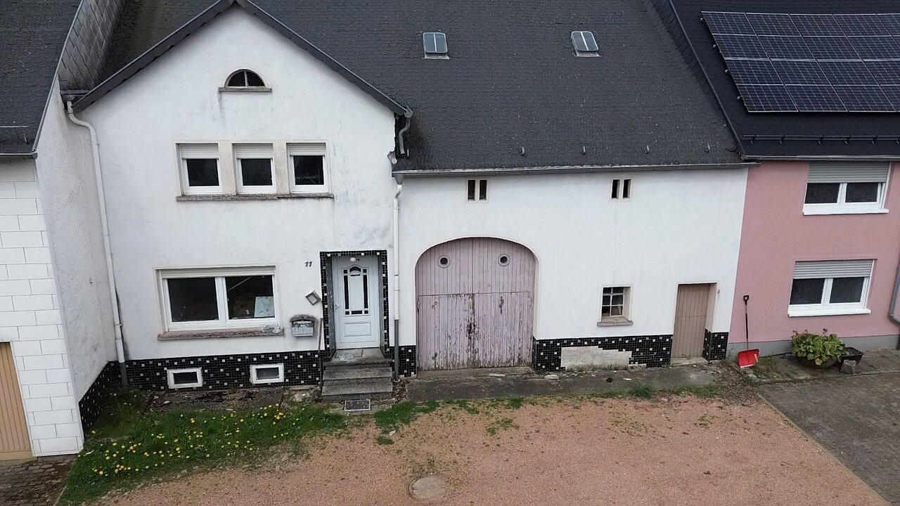 Reihenmittelhaus zum Kauf 90.000 € 5 Zimmer 135 m²<br/>Wohnfläche 484 m²<br/>Grundstück Gusenburg 54413